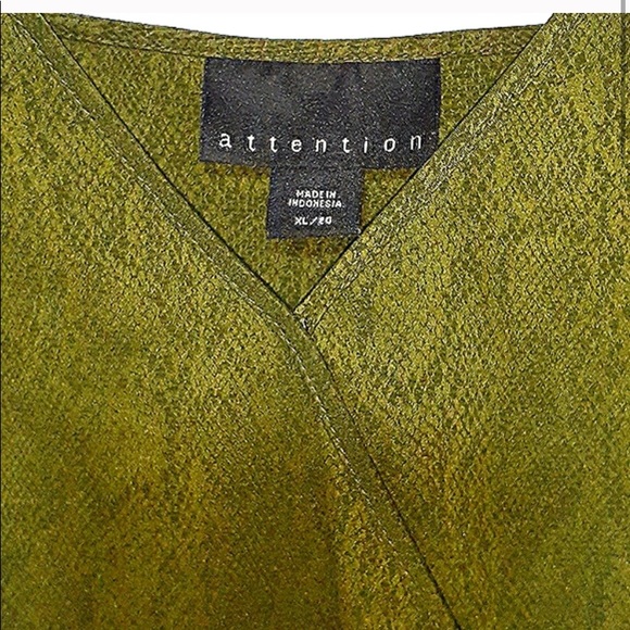 Attention Jumpsuit size Xl - Picture 9 of 9